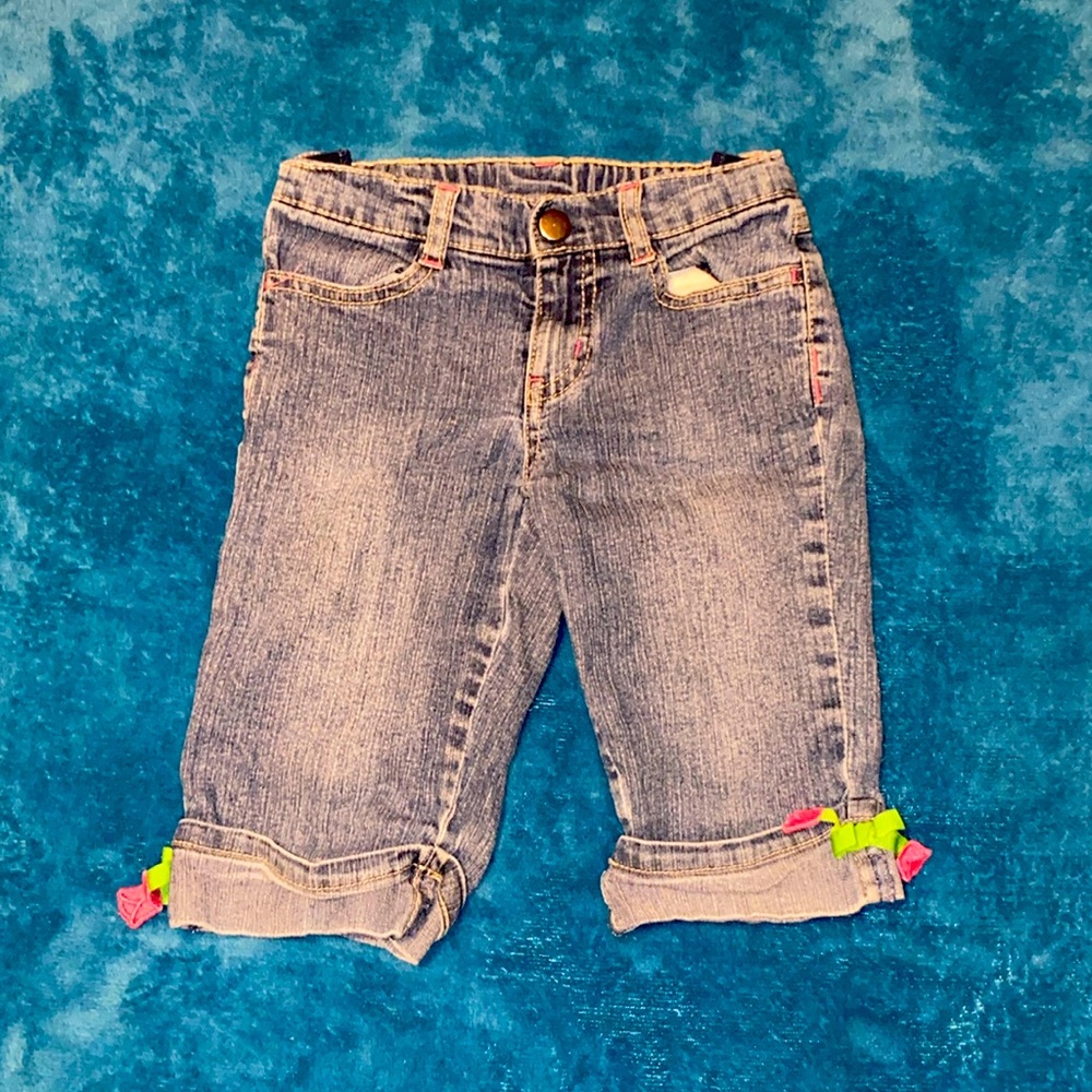 Must Bundle For $3 Deal! Adorable jean capris, girls size 5